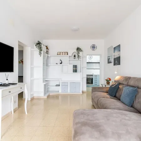 Home2book Stunning Sea Front Appartement